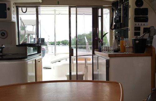 Bocas del Toro Boat Rental | 4-bedroom Luxury sailing catamaran in Bocas del Toro archipalago