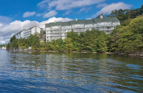 Osage Beach Condo | 4 Bedroom Presidential Condo w/Kitchen on Lake of the Ozarks!