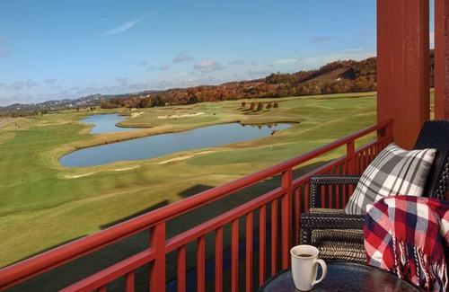 Sevierville Condo | 4 Bedroom Presidential Suite, Golf Course View, in Great Smoky Mountains!