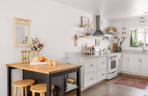 Coronado House | 4 bedroom private retreat in the heart of downtown