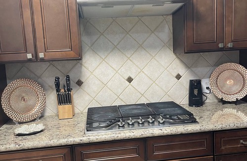 Port Arthur House | 4- Bedroom Serenity: 8 Beds Your Peaceful Retreat: Television in Every Bedroom