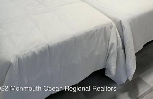 Elberon Apartment | 4 Bedroom Single family 343217 by Houzlet