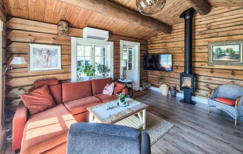 Hardangerfjord House | 4 Bedroom Stunning Home In Tørvikbygd