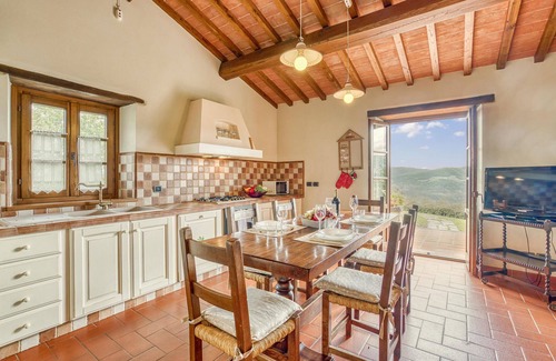 Porrena House | 4 bedroom stunning home in Poppi