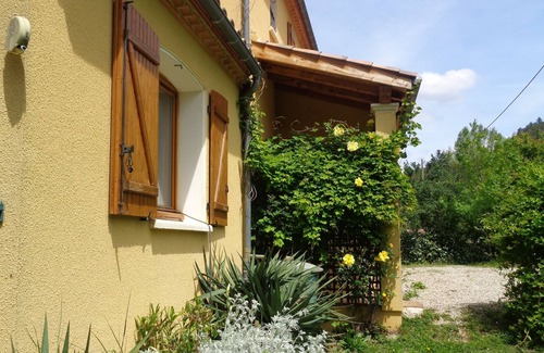 Quillan Villa | 4 Bedroom Villa with Private Pool within 5 minute walk into Quillan