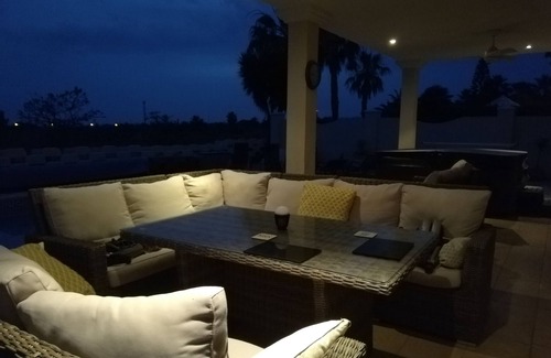 Caserio Los Tarquinos House | 4 Bedroom Villa with Private Pool & Jacuzzi