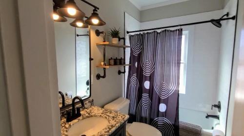 Wentzville House | 4 Bedroom Wentzville Adventure Sleeps 12