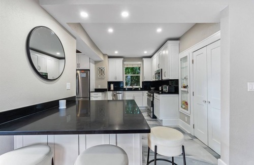 Historic Old Northeast House | 4 BEDROOM WITH POOL IN OLD NE! STEPS TO WATERFRONT AND DOWNTOWN ST. PETE.