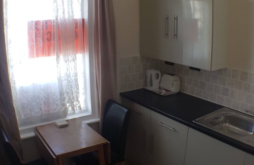 Great Yarmouth Apartment | 4 berth, ground floor flat, Glen Villa 1