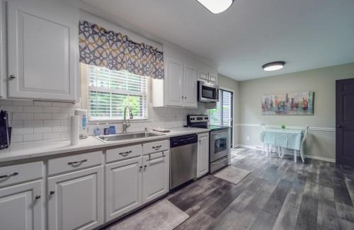 Charlotte House | 4 BR South Charlotte Getaway Min to Everything