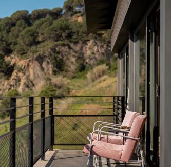 Alella Parc Villa | 4 BR vila 25 minutes to Barcelona Fantastic sea views pool