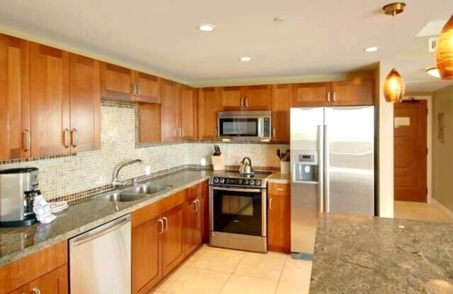 Honokowai Apartment | 4 Diamond OCEANFRONT Honua Kai, OCEAN VIEW large Konea STUDIOnon Kaanapali Beach