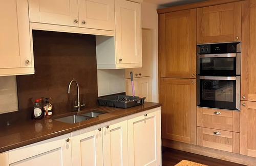 Chorlton-by-Backford House | 4 GREEN FARM COTTAGE, family friendly, with a garden in Saughall