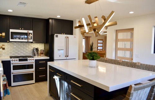 Sedona House | π4 KING SUITES w/private baths π SPA πREMODELEDπ