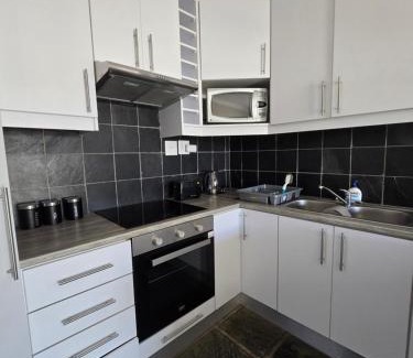 Melkbosstrand Apartment | 4 Linde Cres Apartment