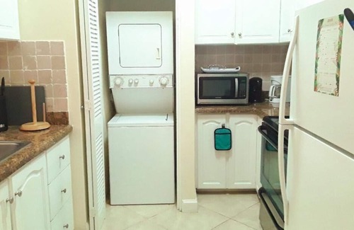 Fitts Village House | #4, Lovely 2-Bed Townhouse opposite West Coast beach