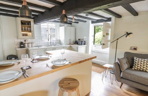 City Centre Cottage | 4 Masons Court