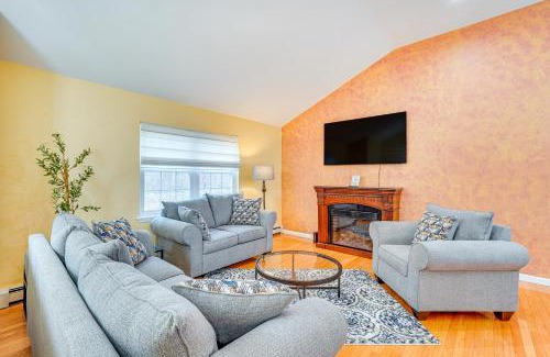 Balmville House | 4 Mi to Hudson River Cozy Newburgh Home!