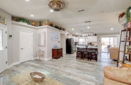 Lake Havasu City House | 4 Mi to Lake Havasu: Home w/Hot Tub & Pool