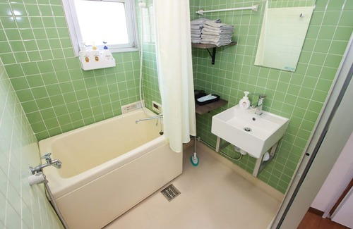 Showa Ward Apartment | 4 minutes walk from the nearest station and 23 minutes to Nagoya station, which is in the middle of the city, making it easy to go from near to far for fun.