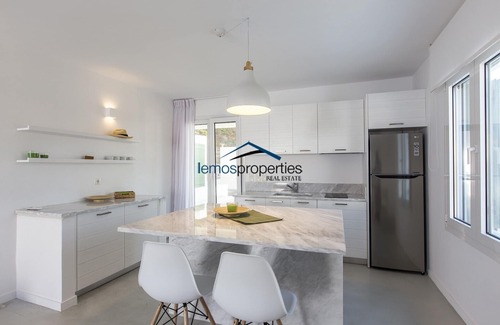 Koundouros House | 4 modern houses with a swimming pool & sea view, ideal for large groups