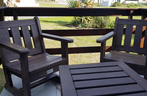 L'Agulhas House | 4 On Hoffman Seaview