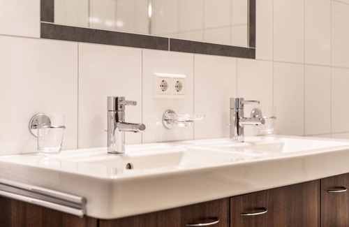 Buerserberg Apartment | 4-person apartment in the holiday park Landal Chalet Matin