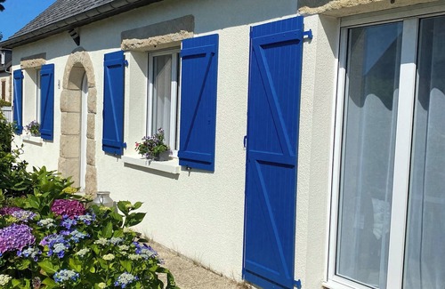 Dinan Apartment | 4-person apartment located 10 minutes' walk from downtown Dinan