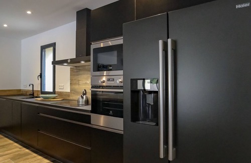 Pianotolli-Caldarello Villa | 4-person villa with private pool, close to the sea