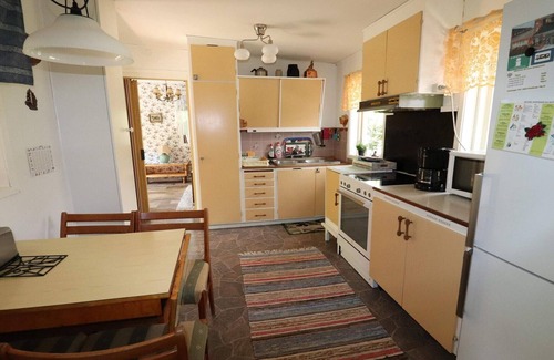 Drakabygget House | 4 person holiday home in ÖRKELLJUNGA