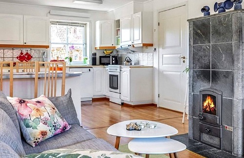 Motala House | 4 person holiday home in MOTALA-By Traum