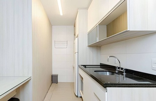 Campina do Siqueira Apartment | 4-person studio near Barigui in Ink Champagnat