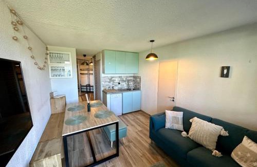 Isola Apartment | 4 Seasons for 8 persons with Sauna and Local Ski