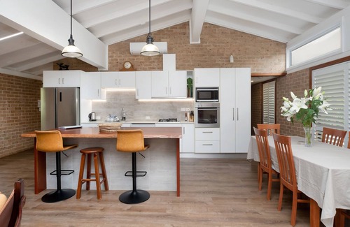 Port Macquarie House | 4 Shelly Beach Road: 2 BR, 2 BA House in Port Macquarie , Sleeps 4