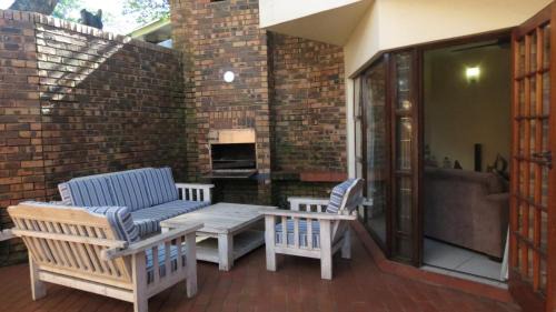 Margate Apartment | 4 Shore - 99 Ramsgate - 6 Sleeper - Close to the Beach!