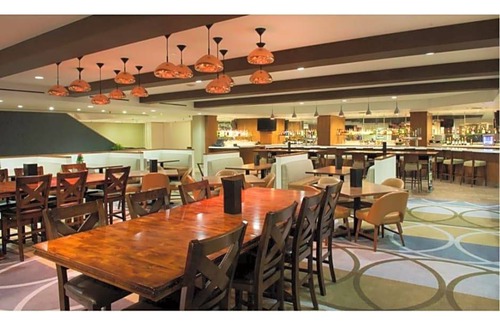 Bloomington Hotel | 4-Star Hotel ∙ DoubleTree by Hilton Hotel Bloomington - Minneapolis South
