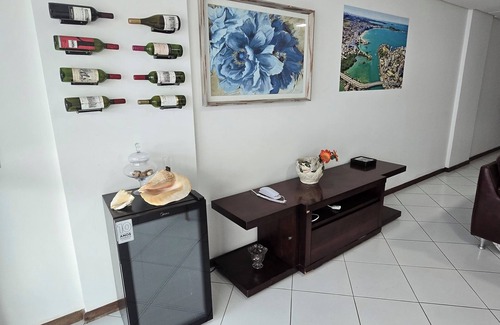 Praia do Morro Apartment | 4 suites facing the sea with barbecue, 2 parking spaces, Wi-Fi