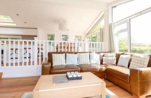 Looe House | 4 Tree Tops