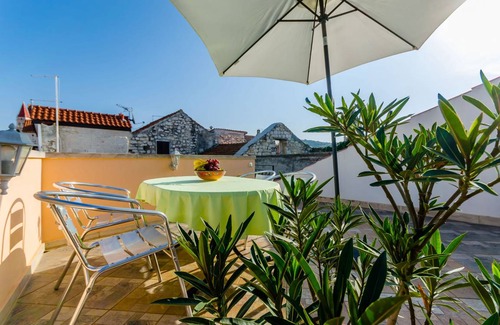 Trogir Apartment | 40 m² Apartment ∙ 1 bedroom ∙ 2 guests