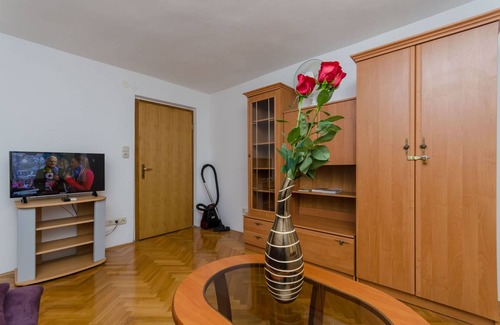 Trogir Apartment | 40 m² Apartment ∙ 1 bedroom ∙ 2 guests