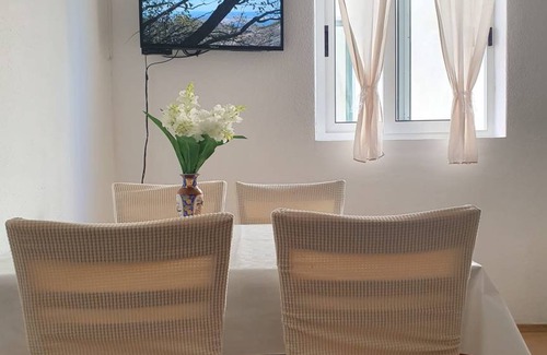 Igrane Apartment | 40 m² Apartment ∙ 2 bedrooms ∙ 5 guests