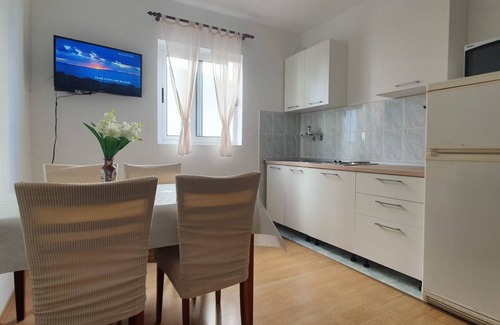 Igrane Apartment | 40 m² Apartment ∙ 2 bedrooms ∙ 5 guests