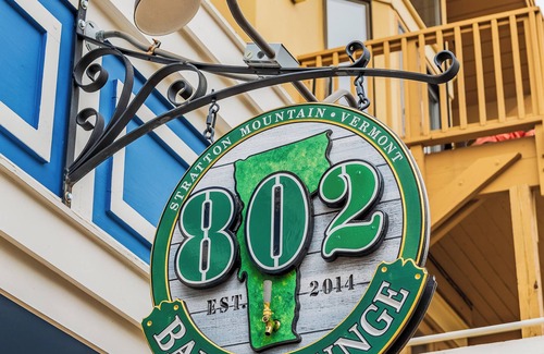 Stratton Mountain Condo | 400 FEET TO LIFT! Stratton Slopeside Condos at The Landmark!