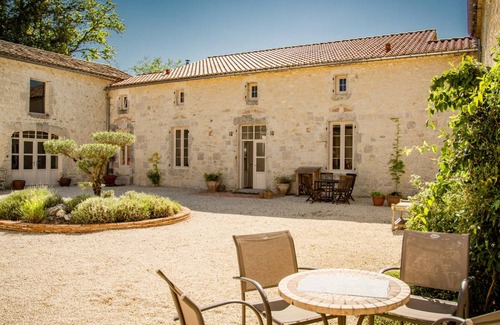 Tournon-d'Agenais Villa | 400 m² Villa ∙ 4 bedrooms ∙ 8 guests