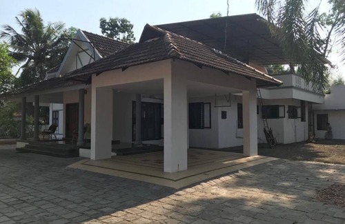 Pallam House | 4000 sq ft spacious lexuary house