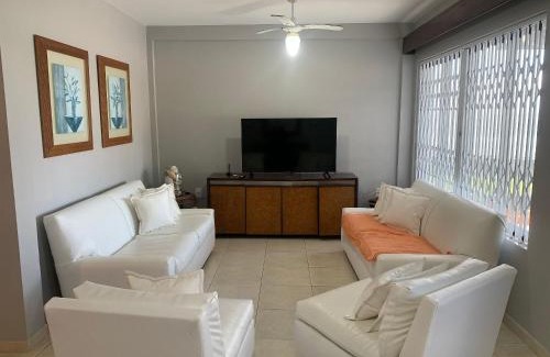 Bombas House | 413 - Casa frente Mar em Bombas-Bombinhas.