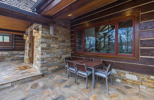 Timber Ridge House | 418 m² House ∙ 5 bedrooms ∙ 14 guests