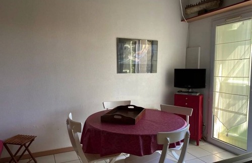 Saint-Vincent-sur-Jard House | 42 m² House ∙ 2 bedrooms ∙ 4 guests