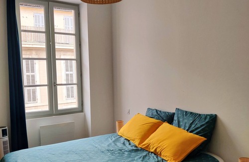 Prefecture Apartment | 42m² Totalement Rénové Dans le Cœur de Marseille!