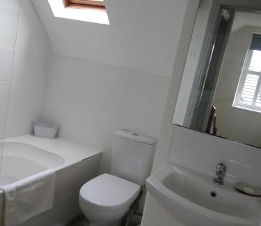 Clifden House | 43 Reidhlean Clifden Glen